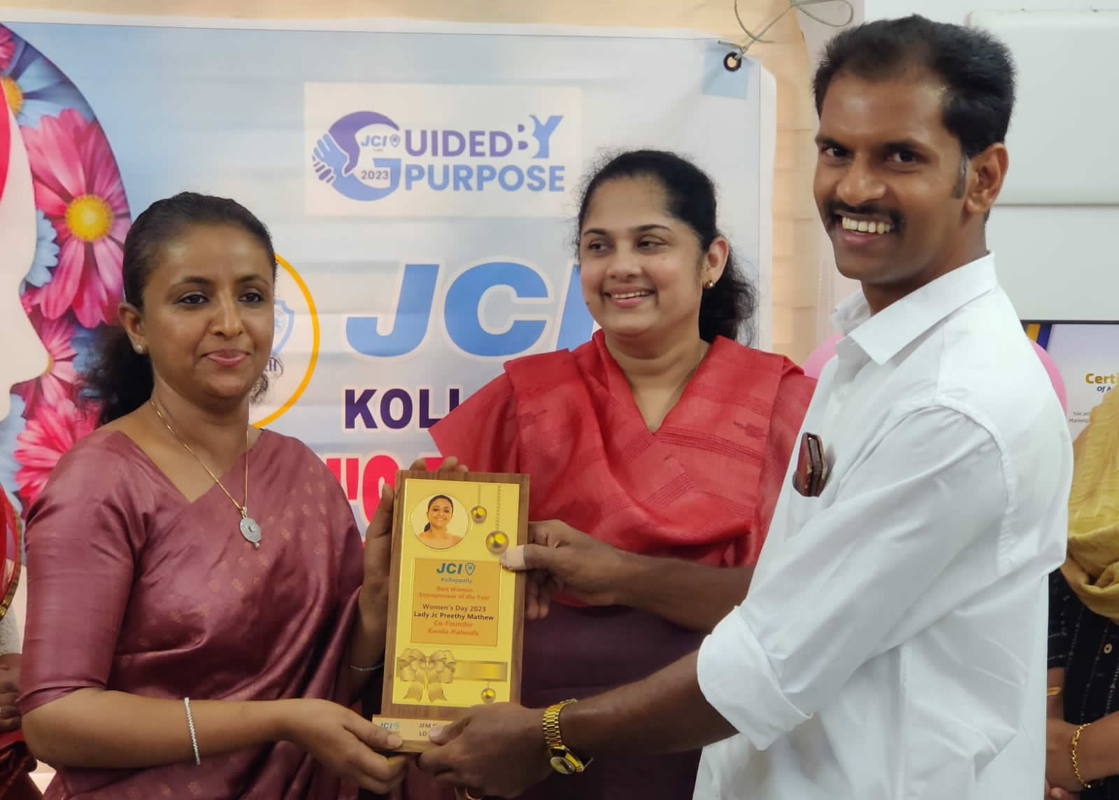 Preethy Mathews awarded Best Women Entrepreneur of the year JCI
